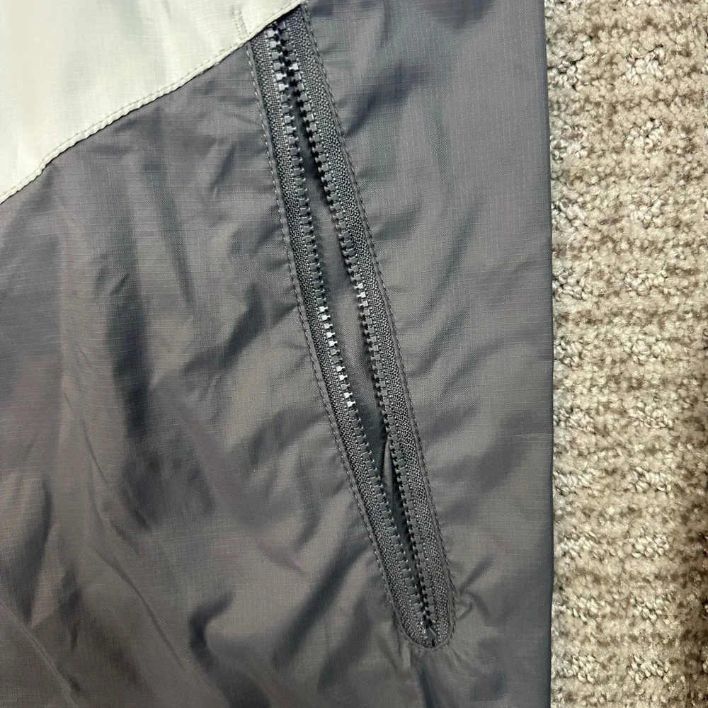 Nike Mens Sportswear Windrunner Hooded Jacket Black White Grey XL AR2191-011